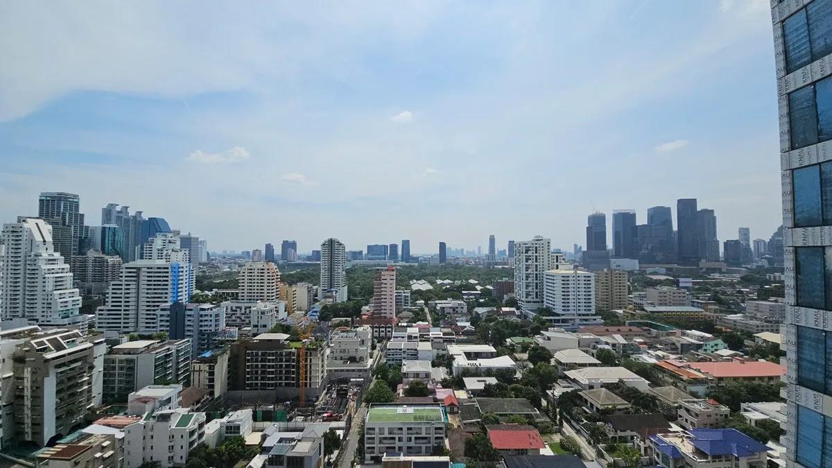 Newton Tower Sukhumvit 6